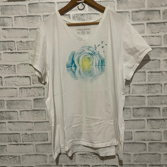 Women’s Life is Good white rose mountain w/birds short sleeve t-shirt XXL - Picture 1 of 4